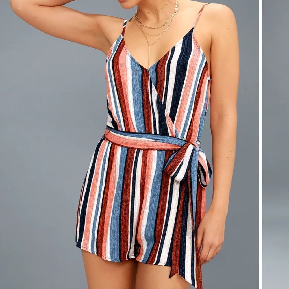 Lulu’s Angelene Blue and Orange Striped Sleeveless Romper Women’s Small
